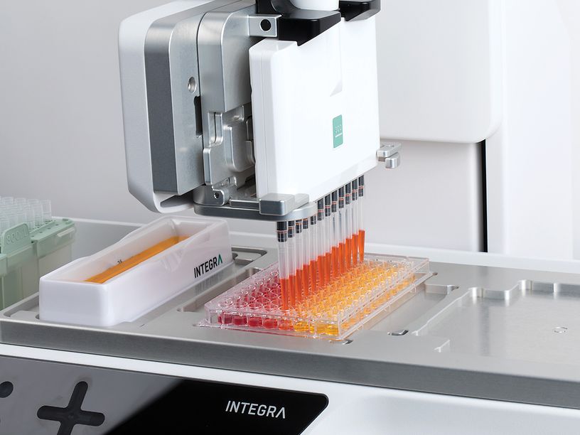ASSIST-PLUS-pipetting-robot-serial-dilution