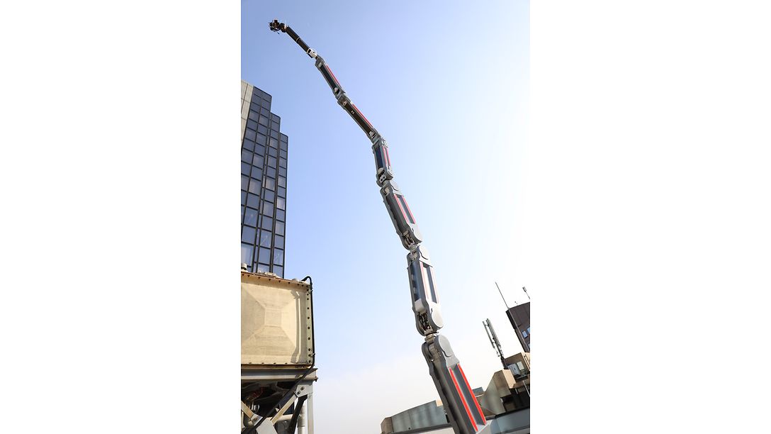 Smart Floating Arms | maxon group