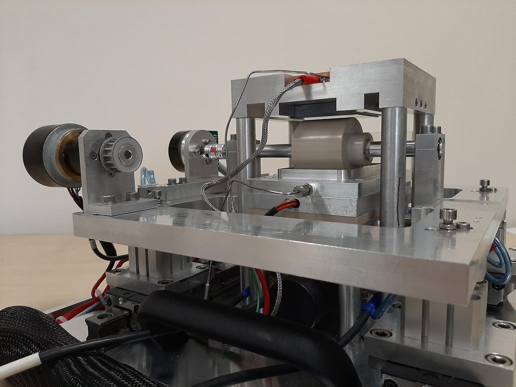 Tribometer measures tribological quantities.