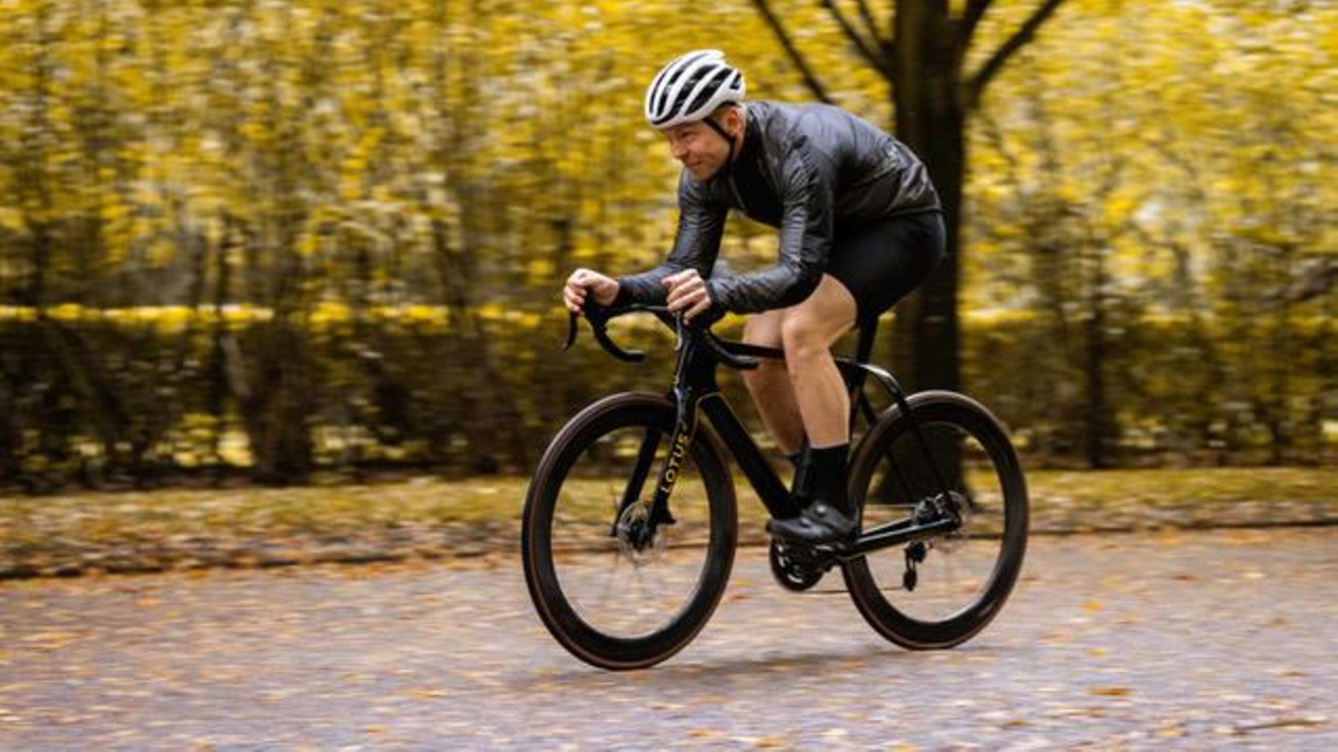 maxon - HPS - Sir Chris Hoy testing an HPS-equipped bike
