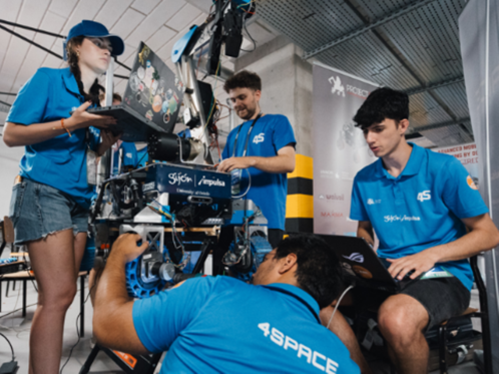 Programa-YEP-de-maxon-y-equipo-robotica-4Space