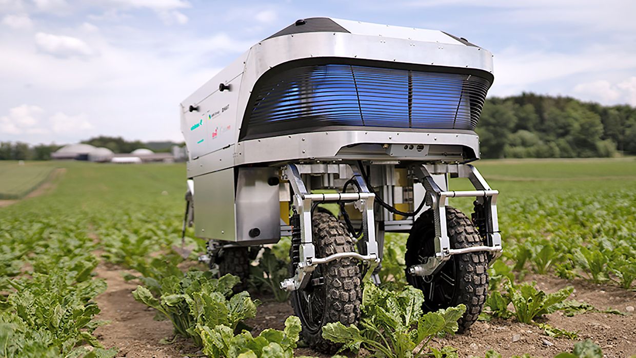 Autonomous field worker | maxon group