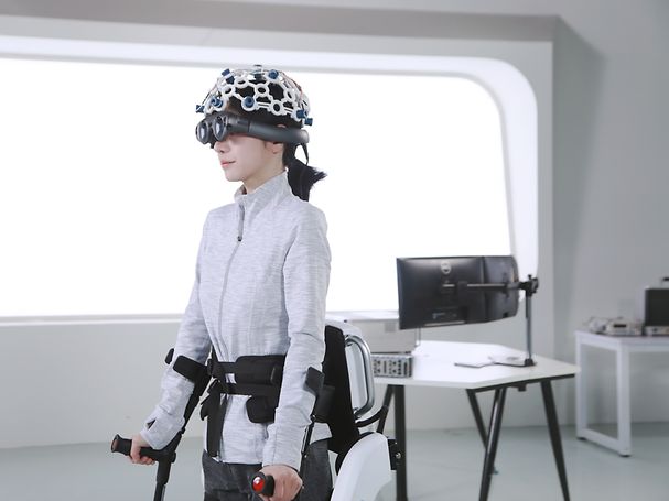 EXOPS X2 with EEG
