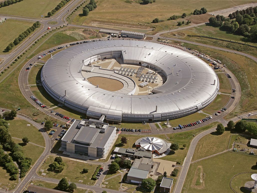 Particle_accelerator_1