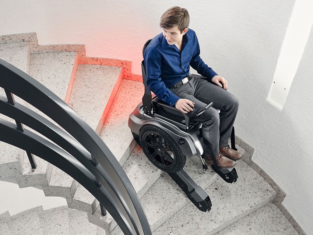 Scewo_stairs_slide